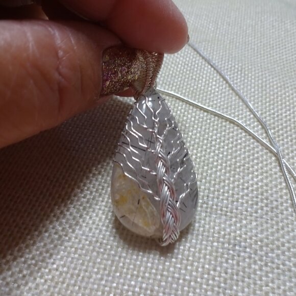 Beautiful TOURMALINE QUARTZ Sterling WIRE-WRAPPED TREE Handmade Pendant/Chain - Picture 3 of 3